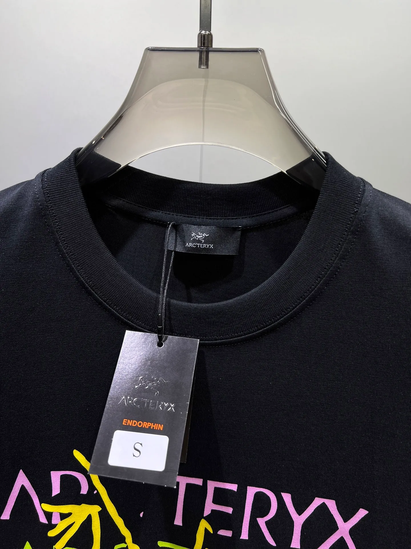arcteryx🌟New Arrival T T Hot Sale 99 🐎🐎Size：S-XXL Black White 2 （Size ） Size S 110 54 69 21 M 114 56 71 22 L 118 58 73 22 XL 122 60 75 23 2XL 126 62 77 23